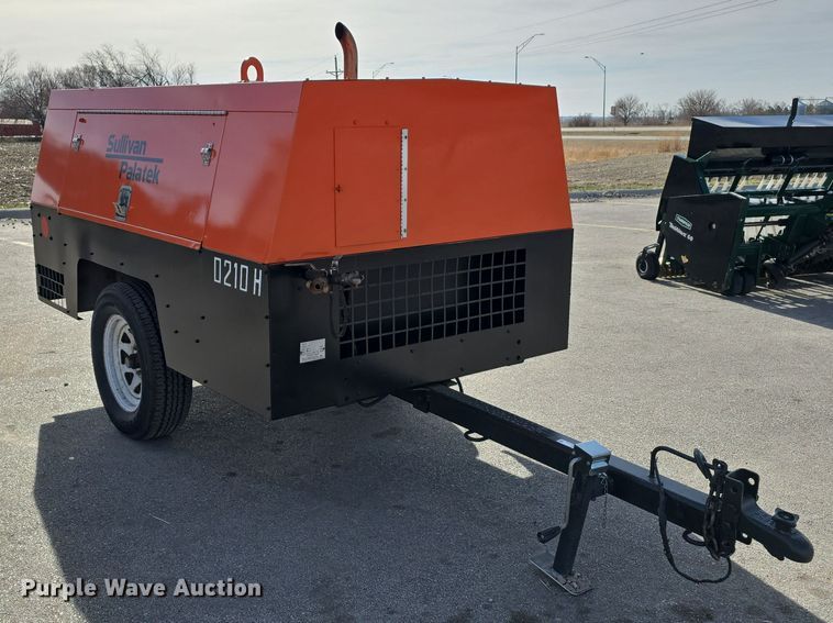 image for item EH8735 Sullivan Palatek D210H air compressor