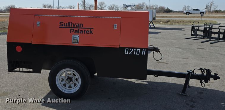 image for item EH8735 Sullivan Palatek D210H air compressor