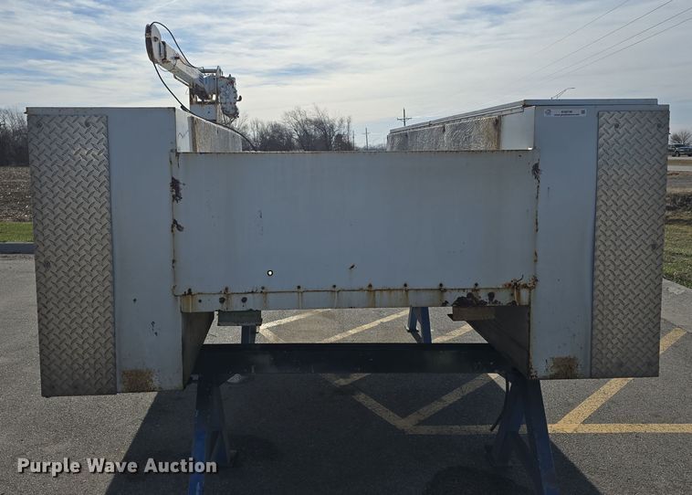 image for item EH8738 Service truck bed