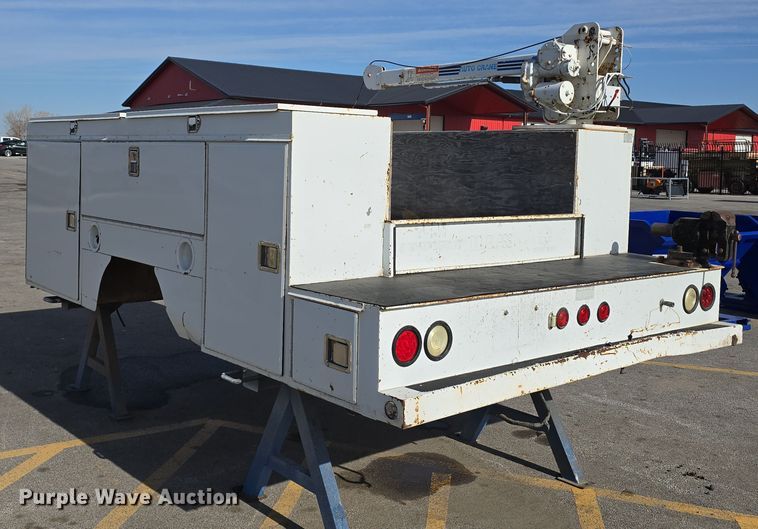 image for item EH8738 Service truck bed