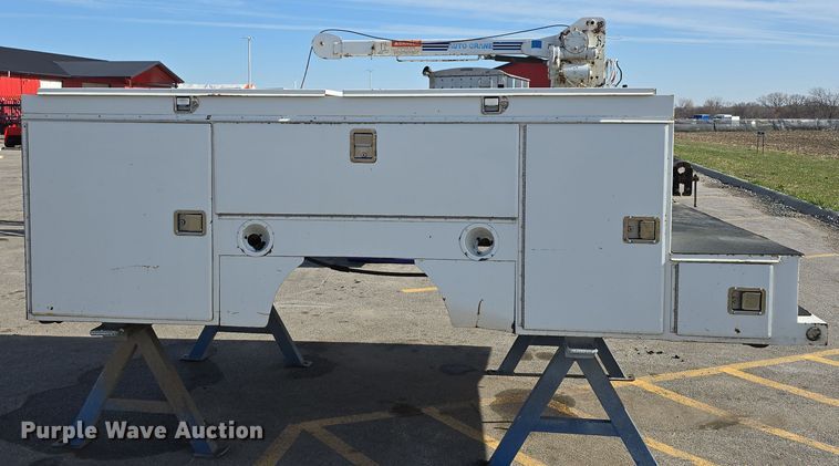 image for item EH8738 Service truck bed