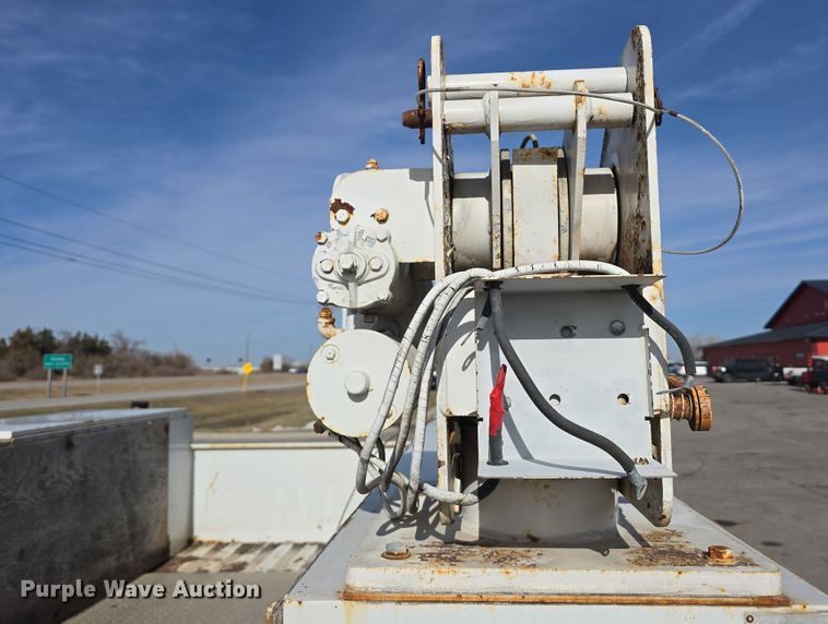 image for item EH8738 Service truck bed