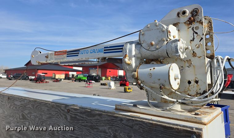 image for item EH8738 Service truck bed