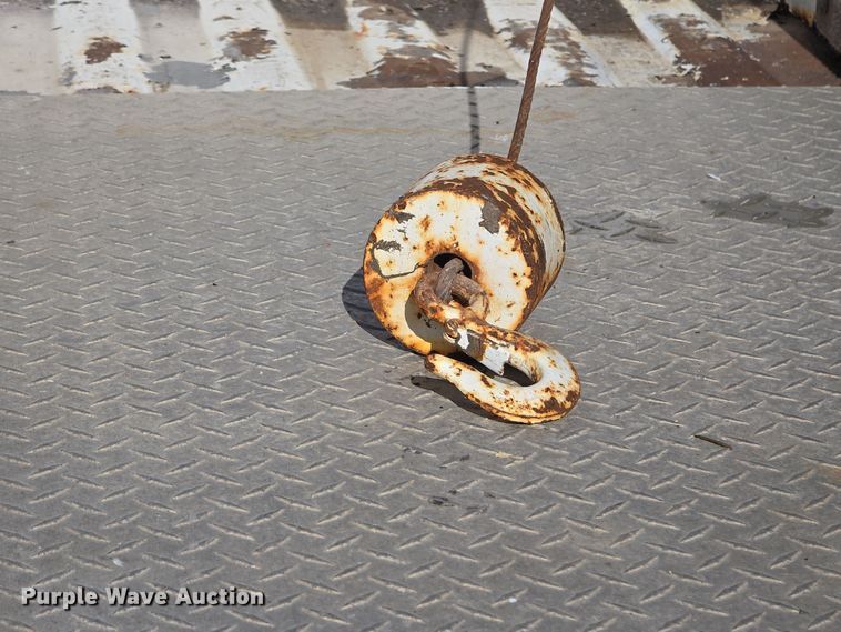 image for item EH8738 Service truck bed