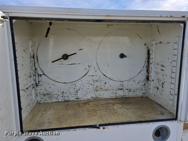 image for item EH8739 2005 Harbor Truck Bodies HTUS134-36-2256GMT service truck bed