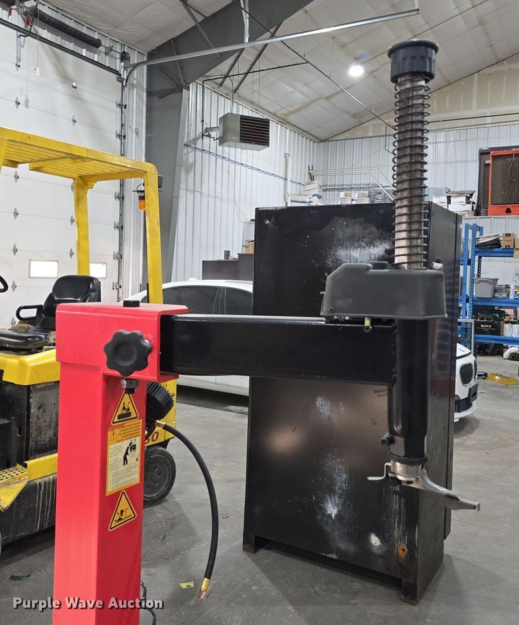 image for item EH8741 Powertek PT-620 tire changer