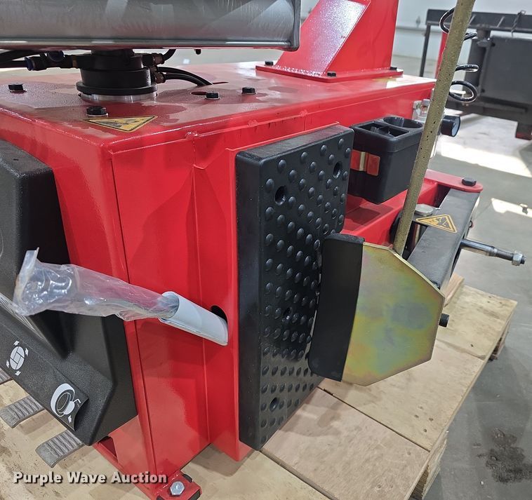 image for item EH8741 Powertek PT-620 tire changer