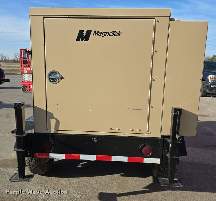 image for item EH8742 MagneTek TDR 370 generator