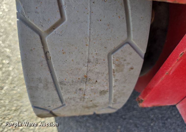 image for item EH8744 2020 MEC Micro 26 scissor lift