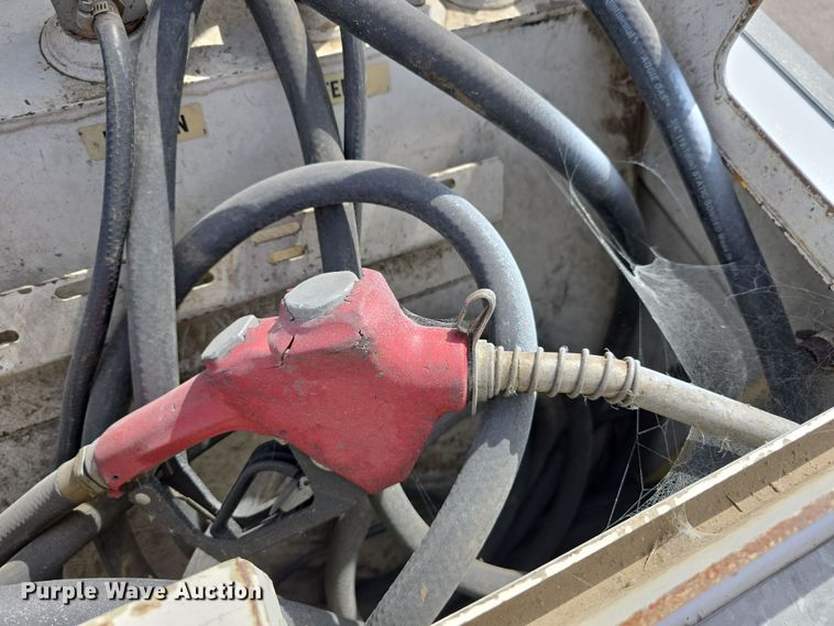 image for item EH8748 2019 Western Global Trans Cube 20TCG-GLB auxiliary fuel tank