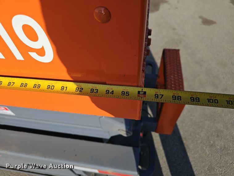 image for item EH8765 2019 SkyJack SJIII 3219 scissor lift