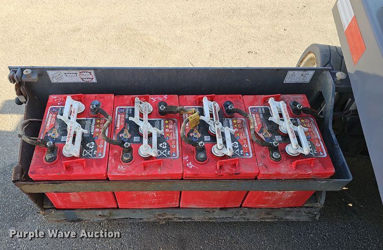 image for item EH8765 2019 SkyJack SJIII 3219 scissor lift