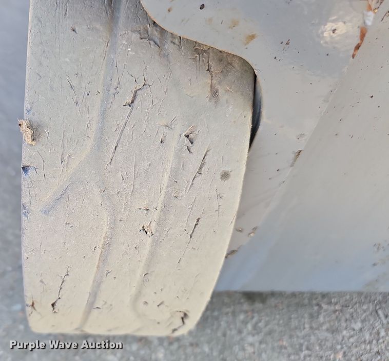 image for item EH8765 2019 SkyJack SJIII 3219 scissor lift