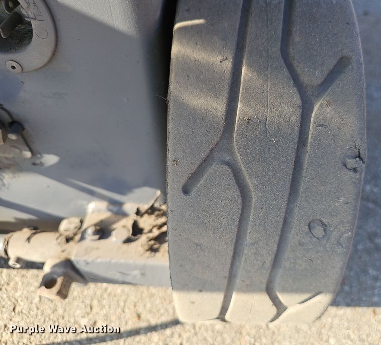 image for item EH8765 2019 SkyJack SJIII 3219 scissor lift