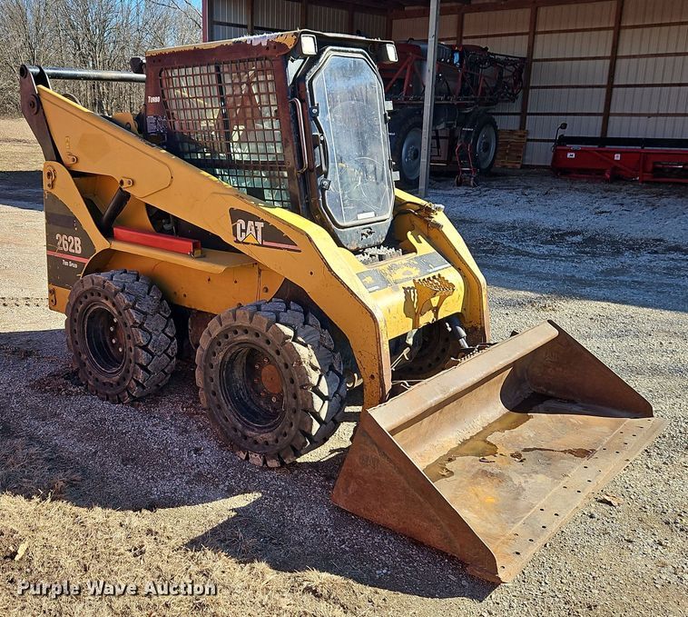 image for item EI8840 2006 Caterpillar 262B skid steer loader