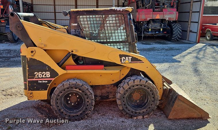 image for item EI8840 2006 Caterpillar 262B skid steer loader