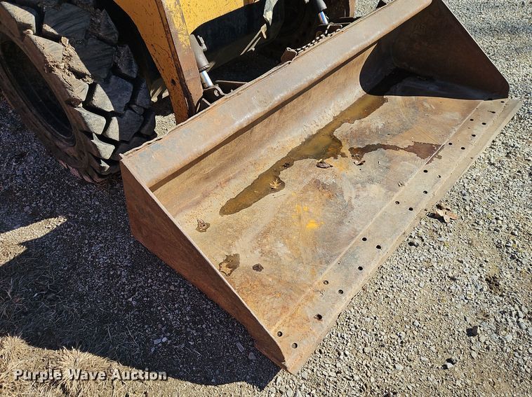 image for item EI8840 2006 Caterpillar 262B skid steer loader