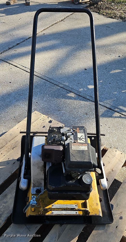 image for item EI8862 Koehring P9B plate compactor