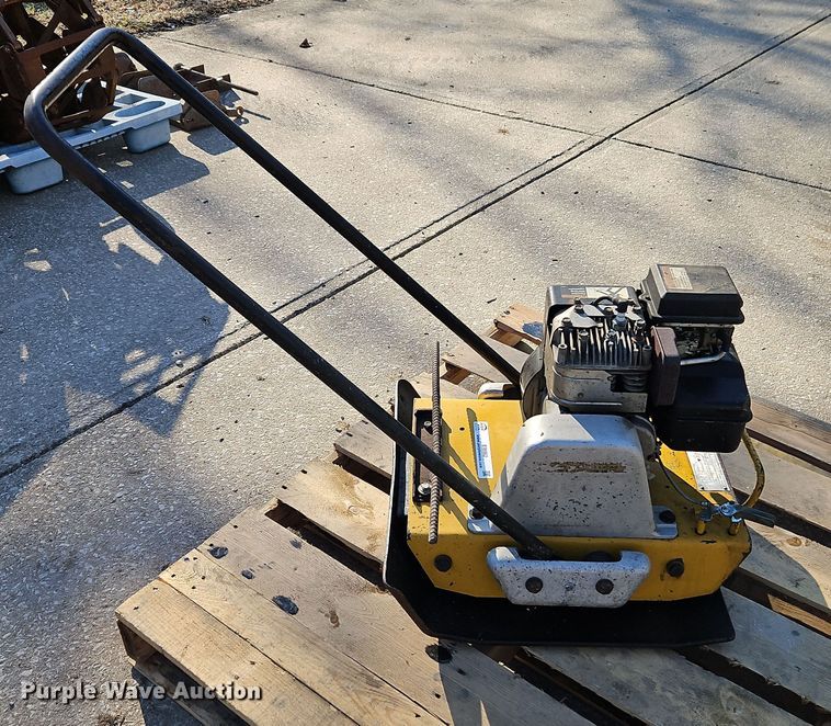 image for item EI8862 Koehring P9B plate compactor