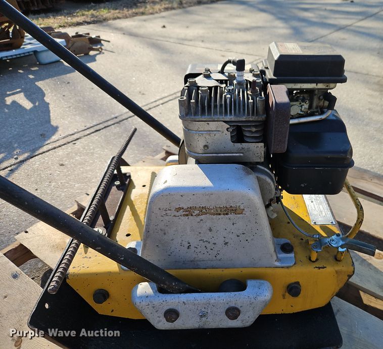 image for item EI8862 Koehring P9B plate compactor