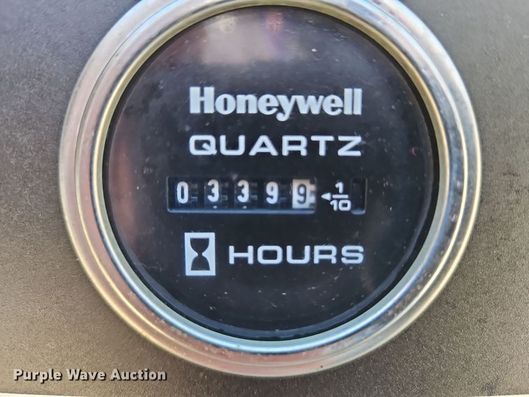 image for item EI8866 Vanair Viper air compressor