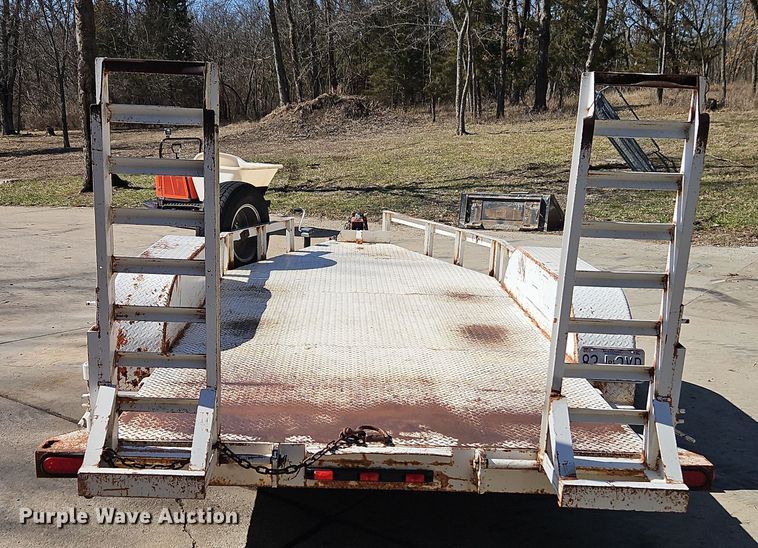 image for item EI8868 1998 Kodiak equipment trailer