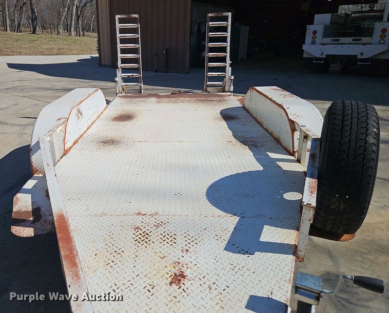 image for item EI8868 1998 Kodiak equipment trailer