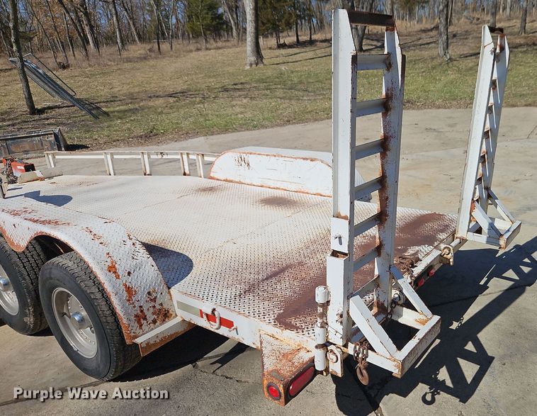 image for item EI8868 1998 Kodiak equipment trailer