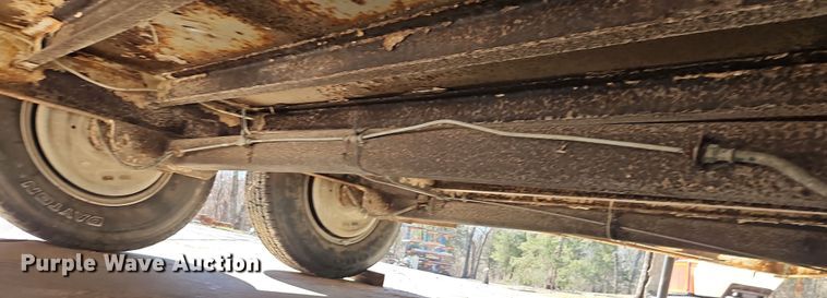 image for item EI8868 1998 Kodiak equipment trailer