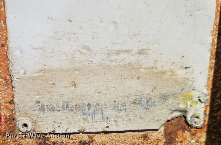 image for item EI8868 1998 Kodiak equipment trailer