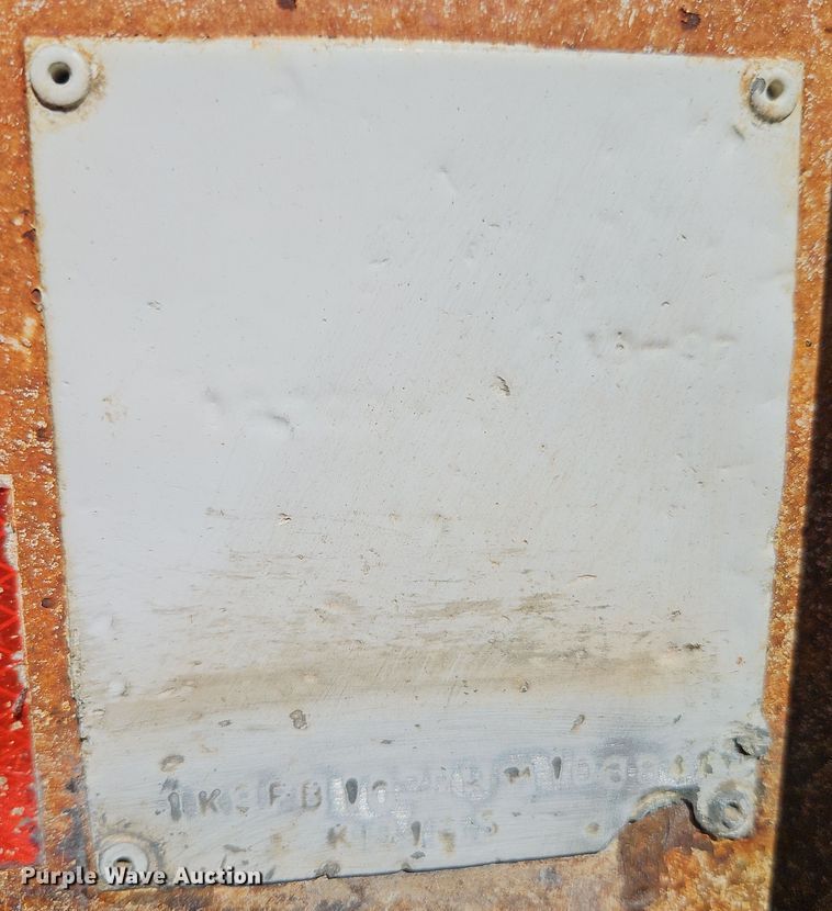 image for item EI8868 1998 Kodiak equipment trailer