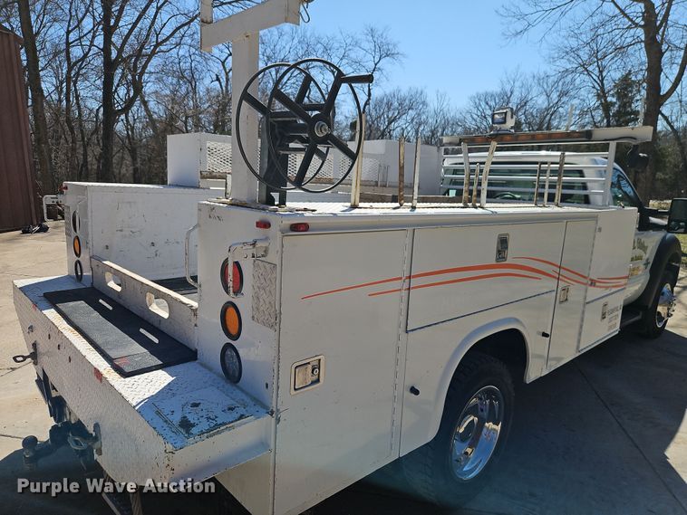 image for item EI8869 2013 Ford F550 XL Super Duty utility / service truck