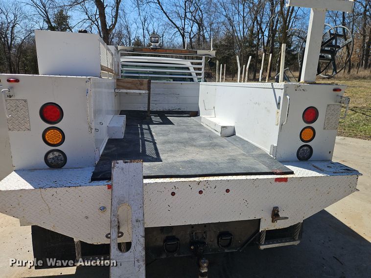 image for item EI8869 2013 Ford F550 XL Super Duty utility / service truck