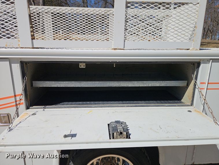 image for item EI8869 2013 Ford F550 XL Super Duty utility / service truck