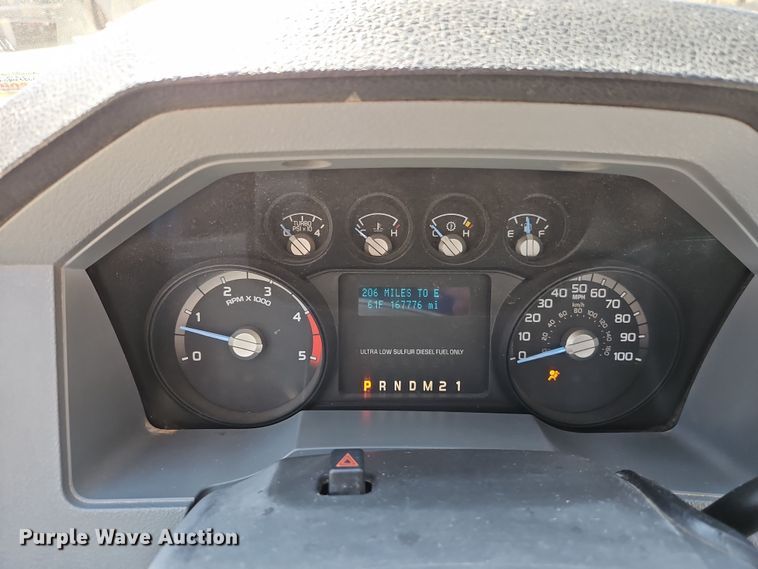 image for item EI8869 2013 Ford F550 XL Super Duty utility / service truck