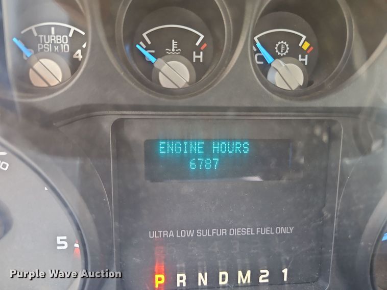 image for item EI8869 2013 Ford F550 XL Super Duty utility / service truck