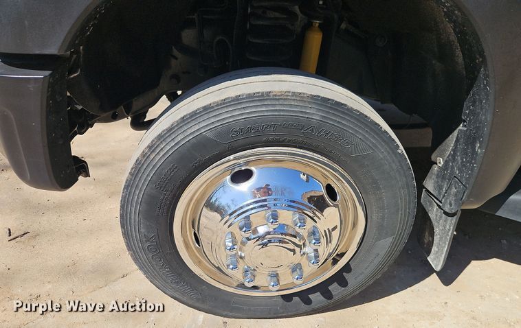 image for item EI8869 2013 Ford F550 XL Super Duty utility / service truck