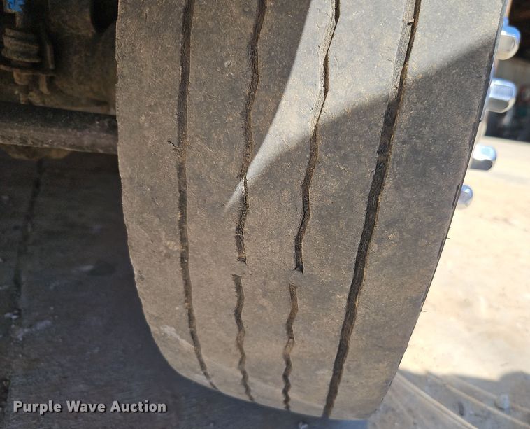 image for item EI8869 2013 Ford F550 XL Super Duty utility / service truck