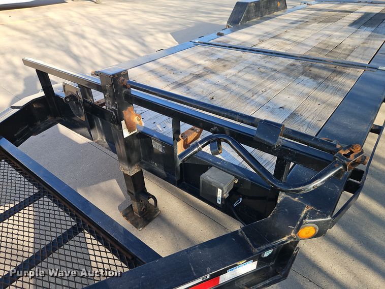 image for item EI8870 2020 Load Trail equipment trailer