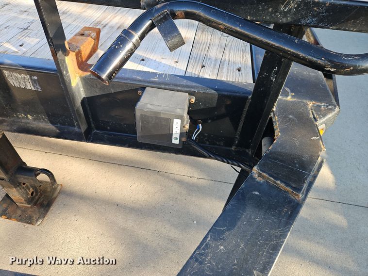 image for item EI8870 2020 Load Trail equipment trailer