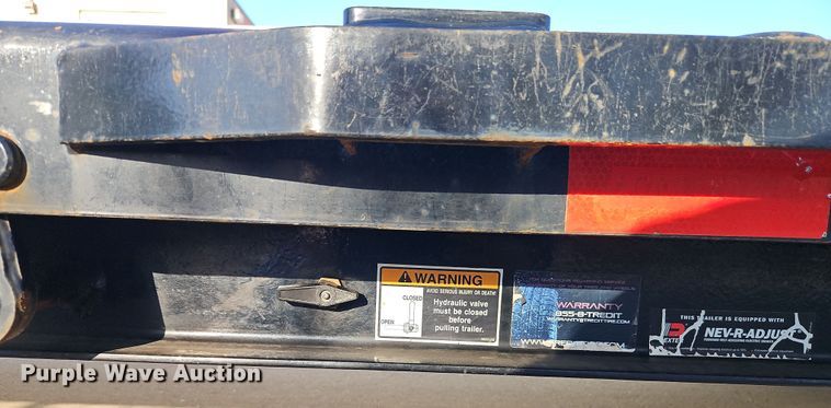 image for item EI8870 2020 Load Trail equipment trailer