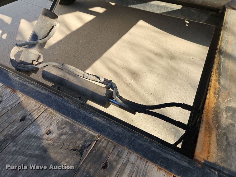 image for item EI8870 2020 Load Trail equipment trailer