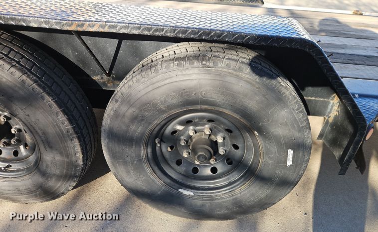 image for item EI8870 2020 Load Trail equipment trailer