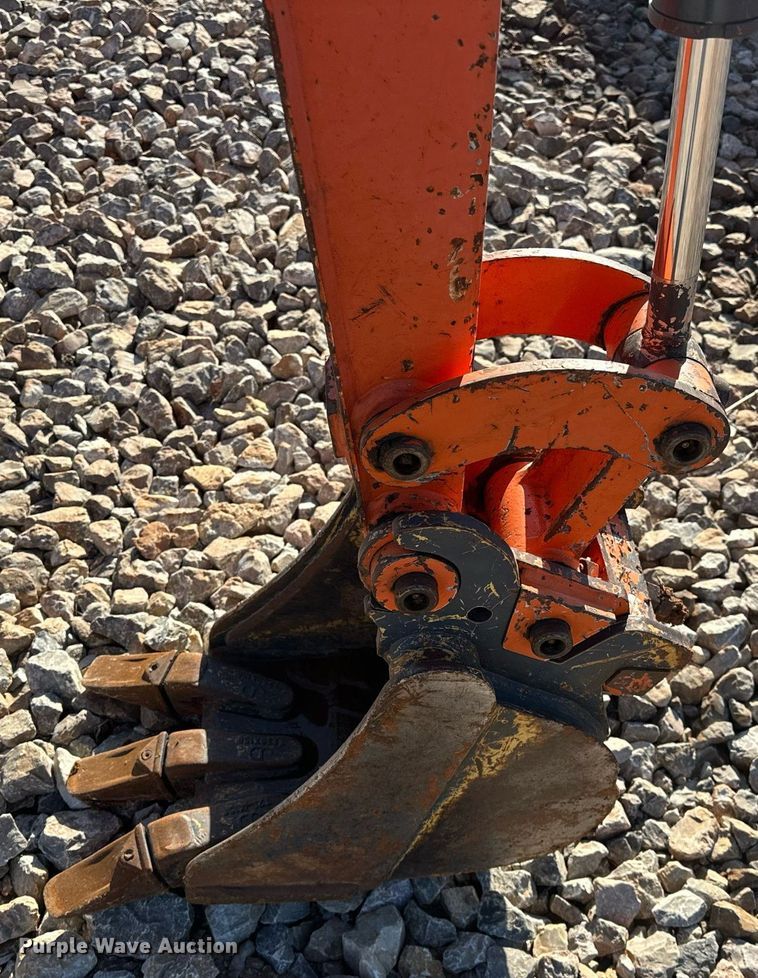 image for item EK0459 2016 Hitachi ZX17U-5N mini excavator