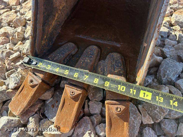 image for item EK0459 2016 Hitachi ZX17U-5N mini excavator