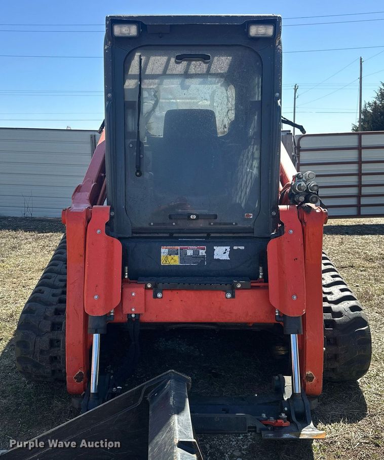 image for item EK0462 Kubota SVL97-2 tracked skid steer loader