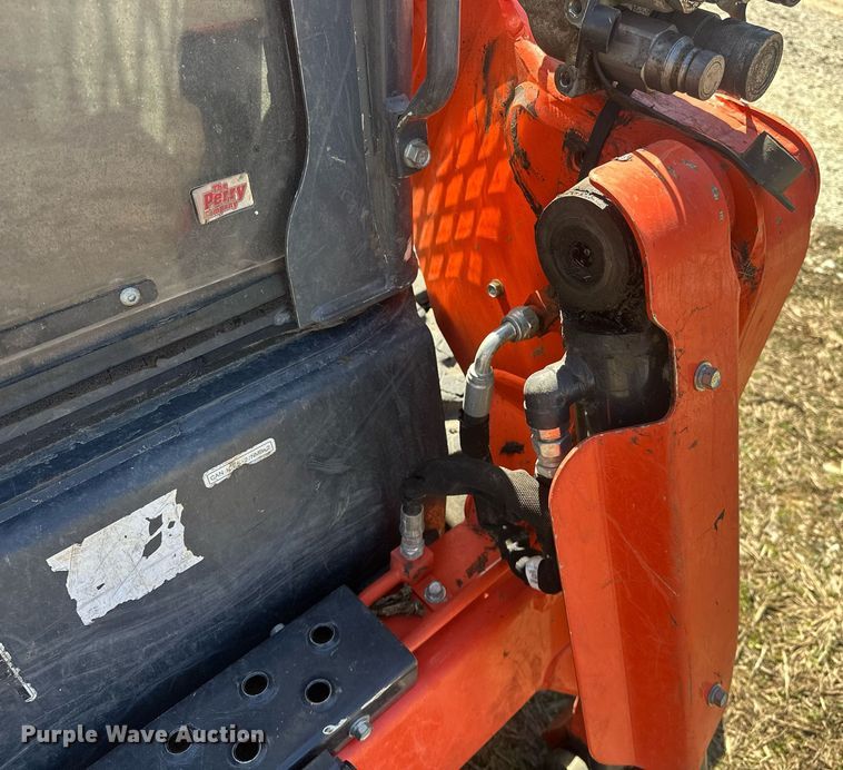 image for item EK0462 Kubota SVL97-2 tracked skid steer loader