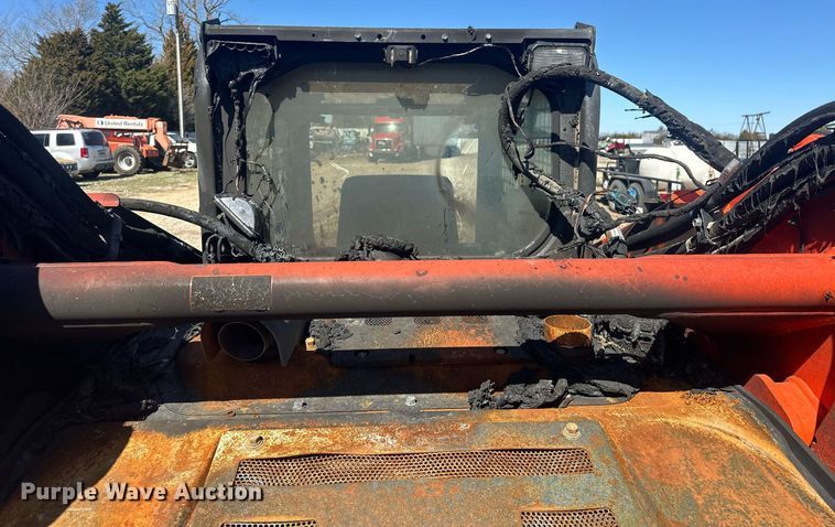 image for item EK0462 Kubota SVL97-2 tracked skid steer loader