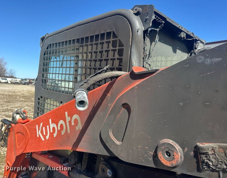 image for item EK0462 Kubota SVL97-2 tracked skid steer loader