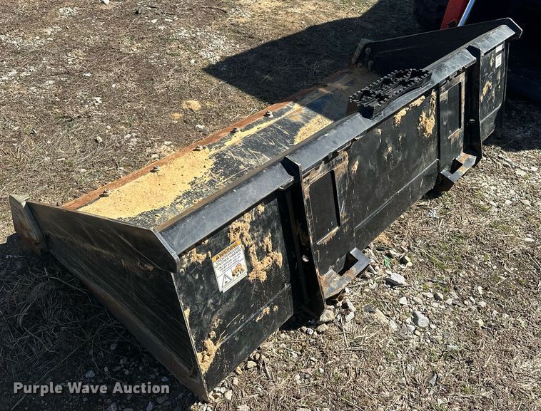 image for item EK0462 Kubota SVL97-2 tracked skid steer loader